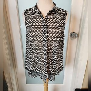 H&M-black and white short sleeve blouse
